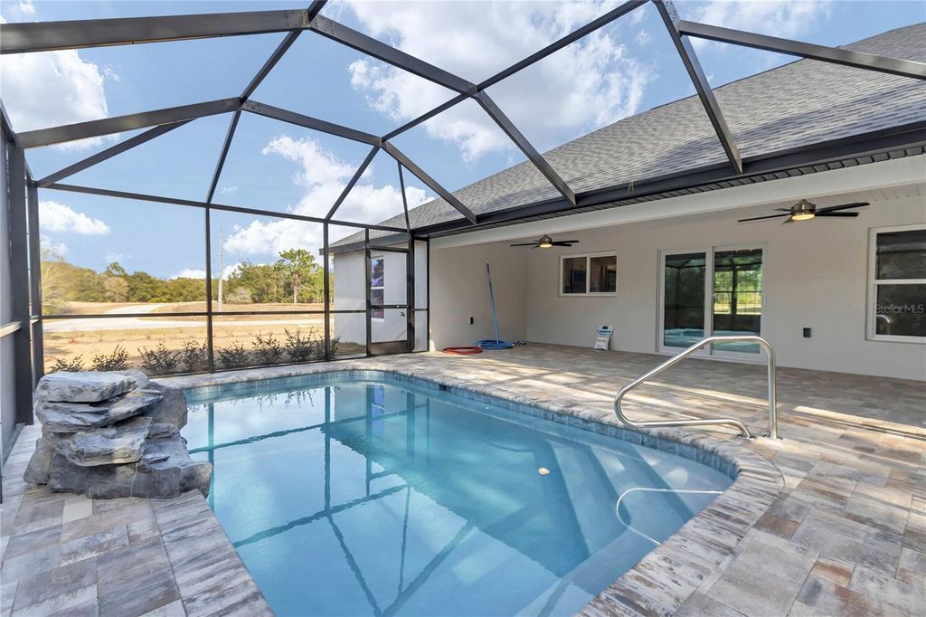 Image 51 of property listing at 18471 SW 66 LOOP, Dunnellon, FL 34432