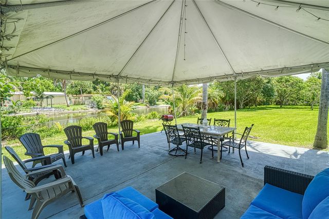 216 SW 6th St 216, Hallandale Beach, FL 33009