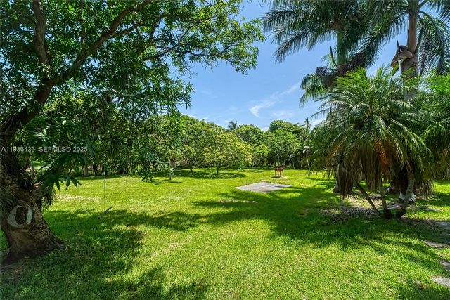 216 SW 6th St 216, Hallandale Beach, FL 33009