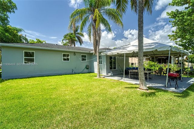216 SW 6th St 216, Hallandale Beach, FL 33009