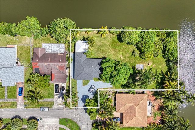 216 SW 6th St 216, Hallandale Beach, FL 33009