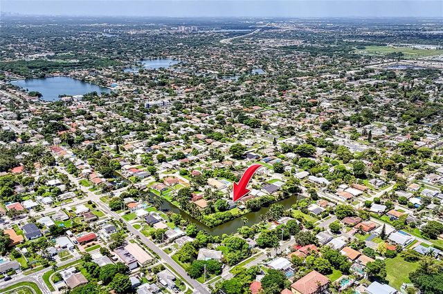 216 SW 6th St 216, Hallandale Beach, FL 33009