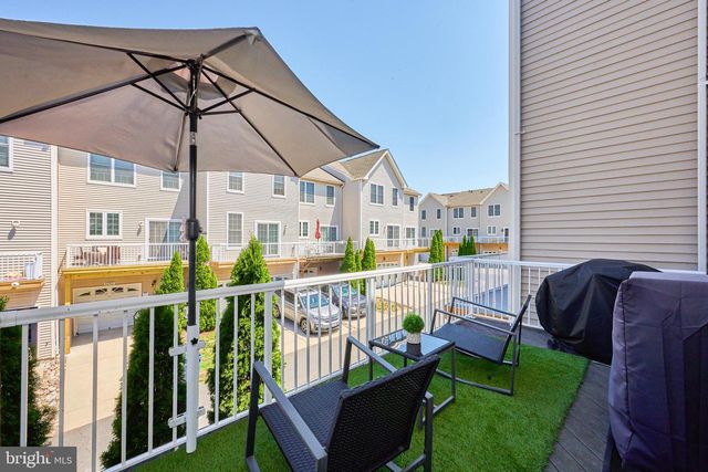 42820 PAMPLIN TER, Chantilly, VA 20152