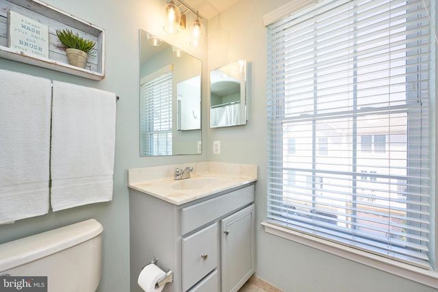 42820 PAMPLIN TER, Chantilly, VA 20152
