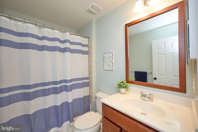 42820 PAMPLIN TER, Chantilly, VA 20152