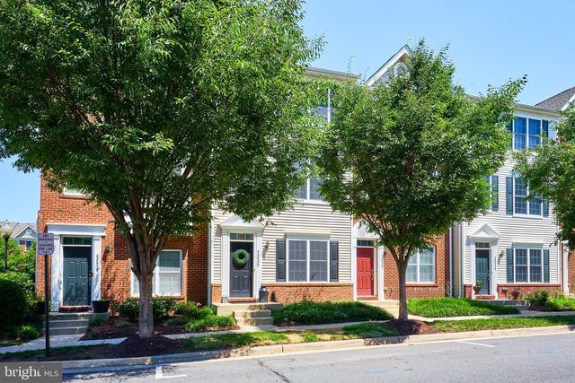 42820 PAMPLIN TER, Chantilly, VA 20152