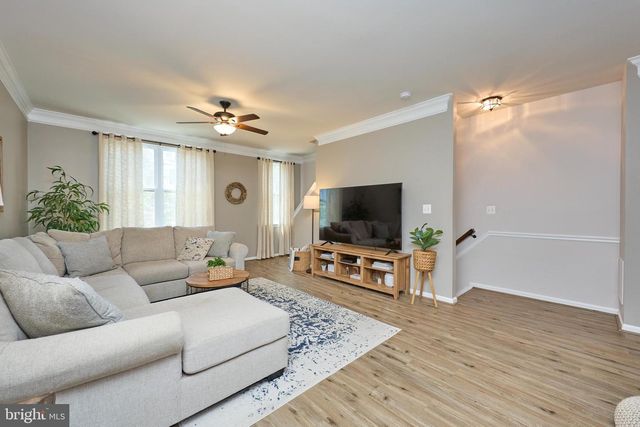 42820 PAMPLIN TER, Chantilly, VA 20152