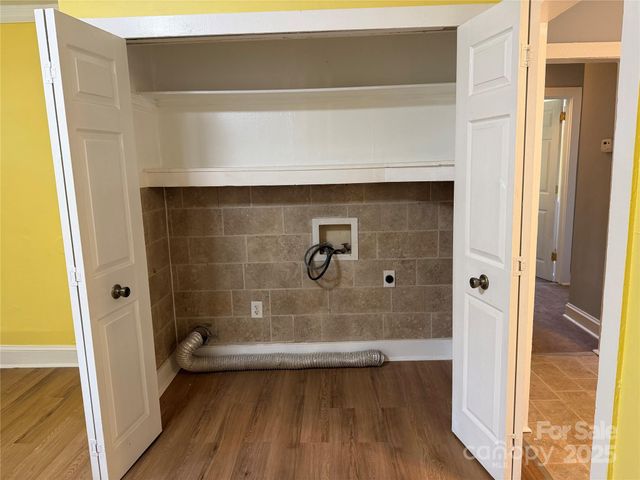 2505 Moreland Street, Charlotte, NC 28208