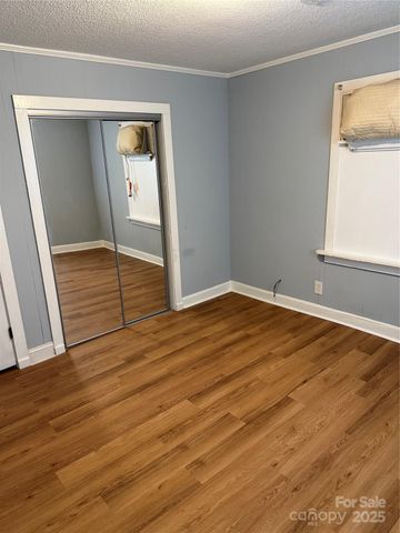 2505 Moreland Street, Charlotte, NC 28208