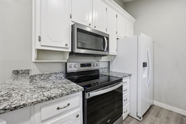 6809 Rustic Drive, Forest Hill, TX 76140