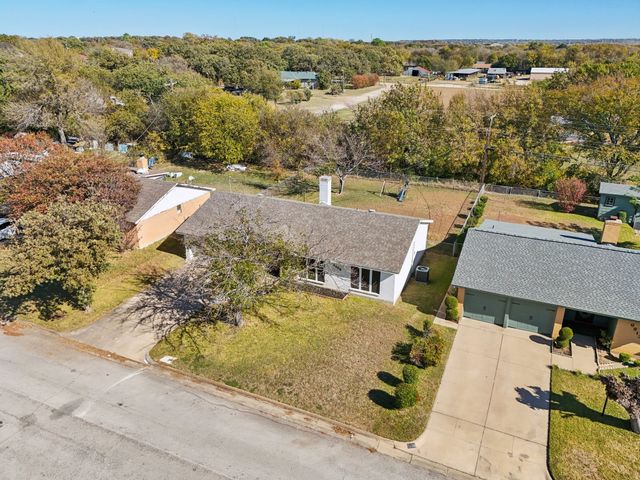 6809 Rustic Drive, Forest Hill, TX 76140