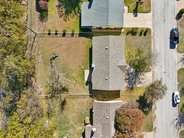 6809 Rustic Drive, Forest Hill, TX 76140
