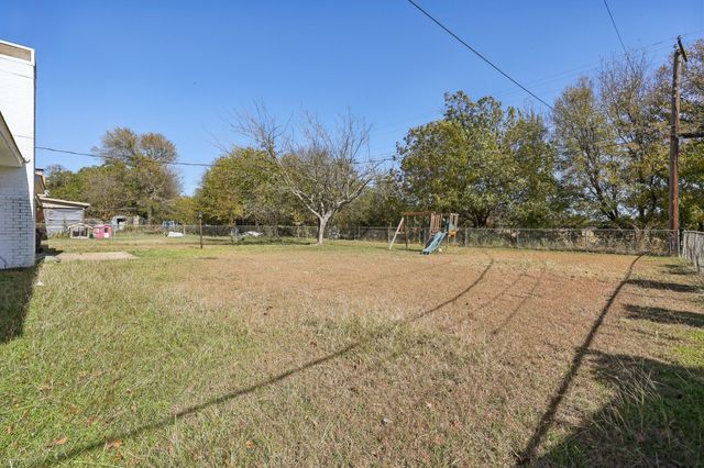 6809 Rustic Drive, Forest Hill, TX 76140