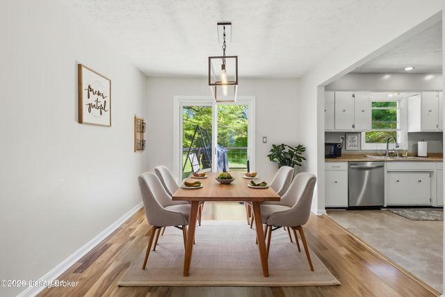 5709 Renada Dr, Crestwood, KY 40014