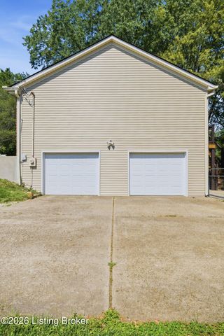 5709 Renada Dr, Crestwood, KY 40014