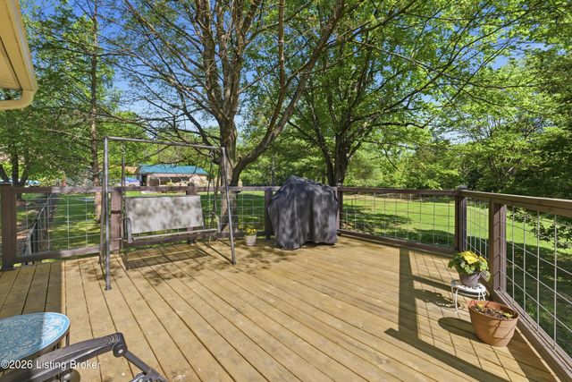 5709 Renada Dr, Crestwood, KY 40014