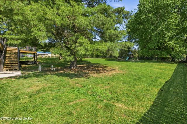 5709 Renada Dr, Crestwood, KY 40014