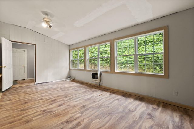 987 State Hwy 413, Baxter, KY 40806