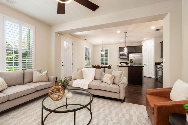 11336 N Sageberry Way, Fresno, CA 93730