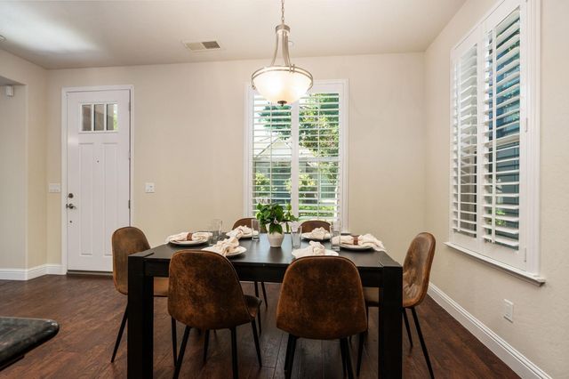 11336 N Sageberry Way, Fresno, CA 93730