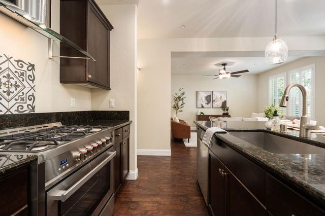 11336 N Sageberry Way, Fresno, CA 93730