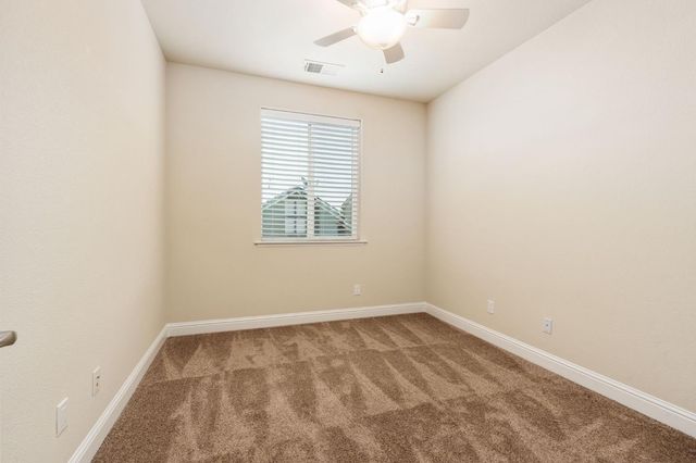 11336 N Sageberry Way, Fresno, CA 93730