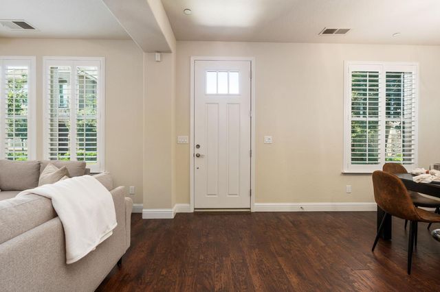 11336 N Sageberry Way, Fresno, CA 93730