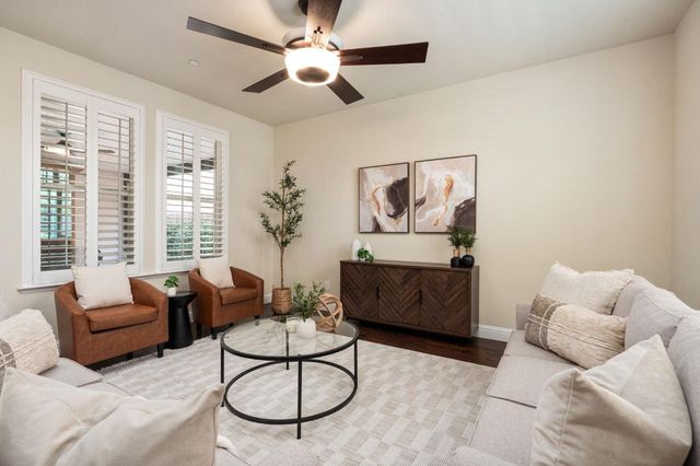 11336 N Sageberry Way, Fresno, CA 93730