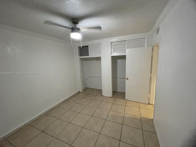 20490 NW 7th Ave 5, Miami Gardens, FL 33169