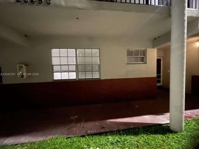 20490 NW 7th Ave 5, Miami Gardens, FL 33169