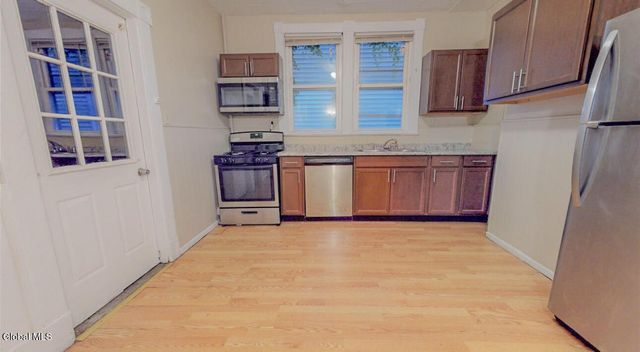 211 Quail Street, Albany, NY 12203