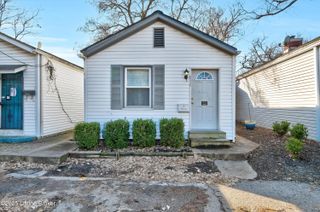916 Schiller Ct, Louisville, KY 40204