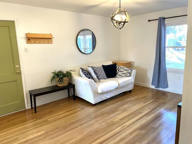 3001 Walnut Grove Rd Apt 4, Memphis, TN 38111