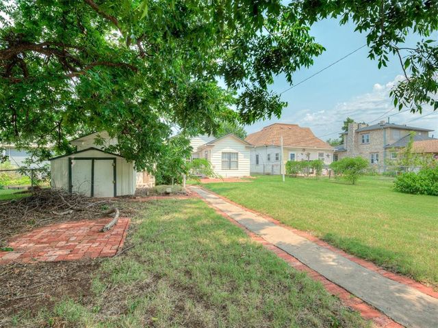505 N Park Place, Guthrie, OK 73044