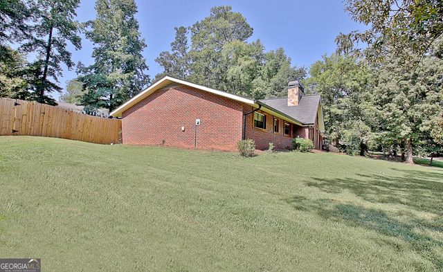 515 Golf View Drive, Peachtree City, GA 30269