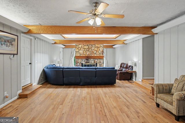 515 Golf View Drive, Peachtree City, GA 30269