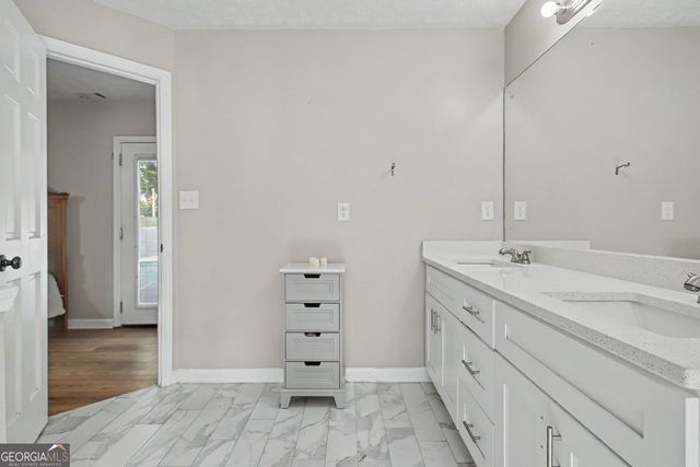 515 Golf View Drive, Peachtree City, GA 30269