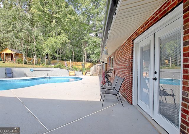 515 Golf View Drive, Peachtree City, GA 30269