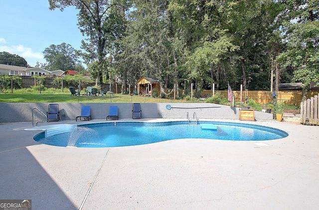 515 Golf View Drive, Peachtree City, GA 30269