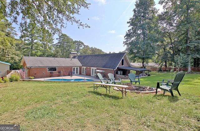 515 Golf View Drive, Peachtree City, GA 30269