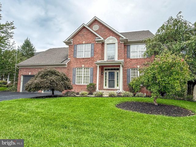 2242 W GREENLEAF DR W, Frederick, MD 21702
