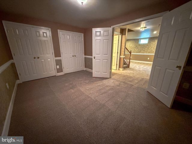 2242 W GREENLEAF DR W, Frederick, MD 21702