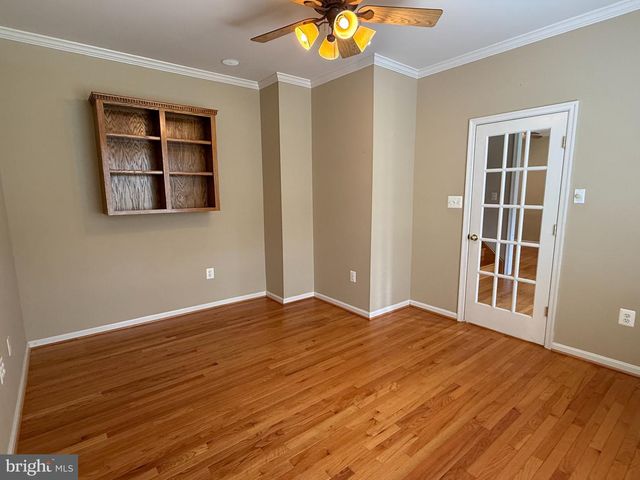 2242 W GREENLEAF DR W, Frederick, MD 21702