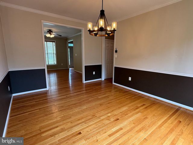 2242 W GREENLEAF DR W, Frederick, MD 21702
