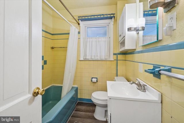 1232 STEEL RD, Havertown, PA 19083