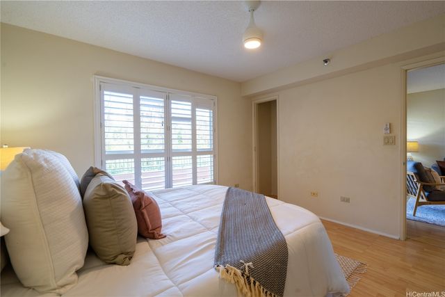 1080 Ala Napunani Street 108, Honolulu, HI 96818
