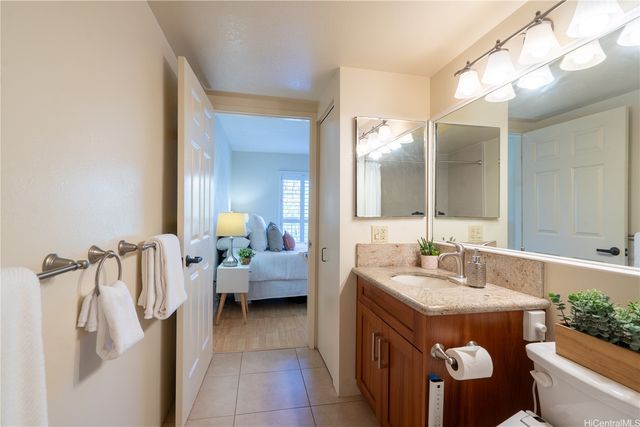 1080 Ala Napunani Street 108, Honolulu, HI 96818