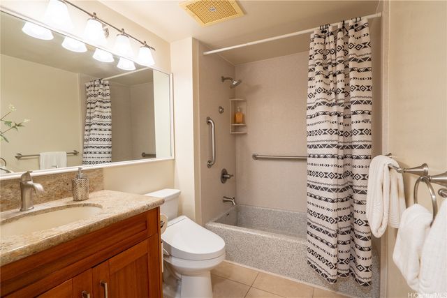 1080 Ala Napunani Street 108, Honolulu, HI 96818