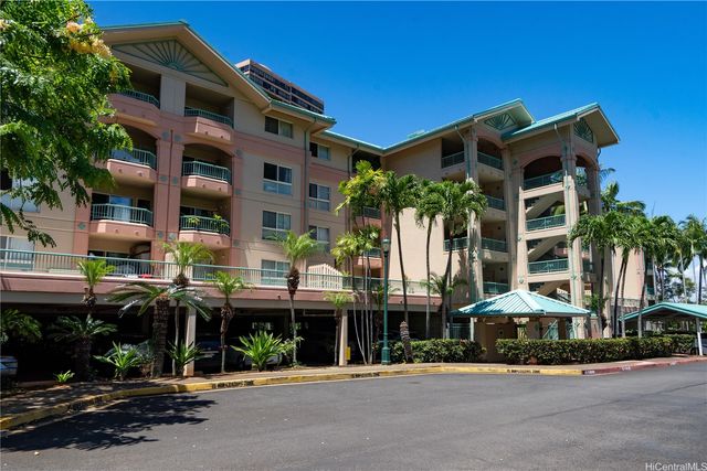 1080 Ala Napunani Street 108, Honolulu, HI 96818