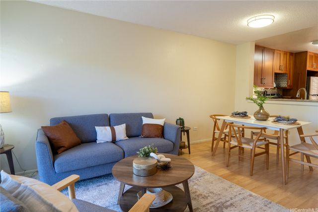 1080 Ala Napunani Street 108, Honolulu, HI 96818